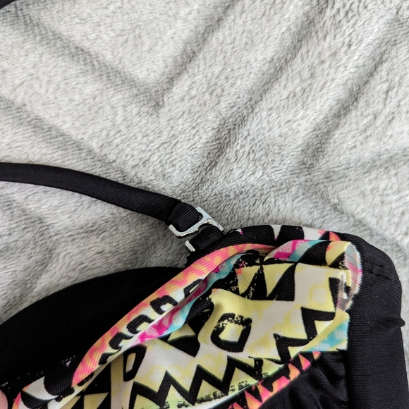 Black Ruffle Swim Top - Picture 3 of 4